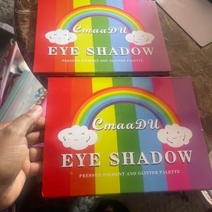 Cmaa D U eyeshadow